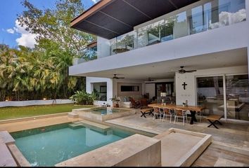 Casa en condominio en  Avenida Paseo Del Jaguar, Yucatán Country Club, Mérida, Yucatán, 97308, Mex