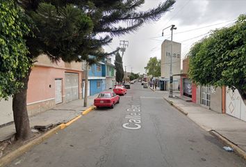 Casa en  Calle 5 De Mayo 15, Constitución De 1857, Nezahualcóyotl, México, 57910, Mex