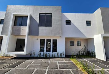 Casa en fraccionamiento en  Héroes De La Nación, Morelia, Michoacán