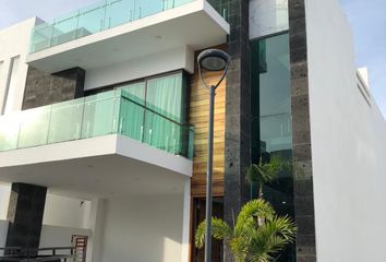 Casa en fraccionamiento en  Playa Las Brujas, Playas, Mazatlán, Sinaloa, México