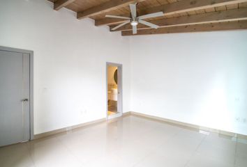 Casa en condominio en  Calle Nápoles, Valle Real, Zapopan, Jalisco, 45019, Mex