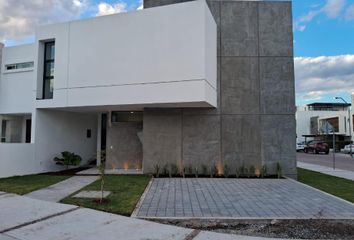 Casa en  Entronque Corregidora-huimilpan, Barrio Obrajuelo, Corregidora, Querétaro, 76933, Mex
