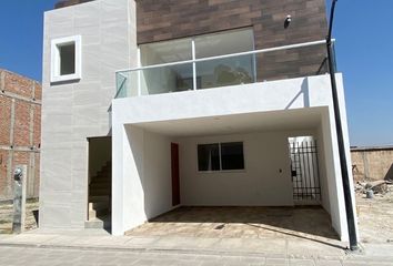 Casa en condominio en  La Carcaña, San Pedro Cholula