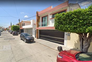 Casa en fraccionamiento en  Avenida España 30-64, Fraccionamiento Ciudad Del Valle, Tepic, Nayarit, 63157, Mex