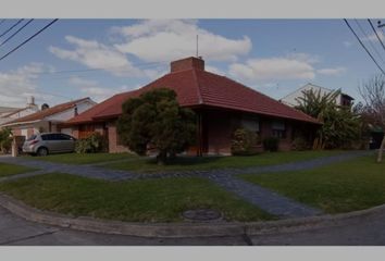 Casa en  Villa Primera, Mar Del Plata