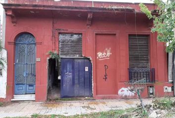 Casa en  Remedios De Escalada, Partido De Lanús