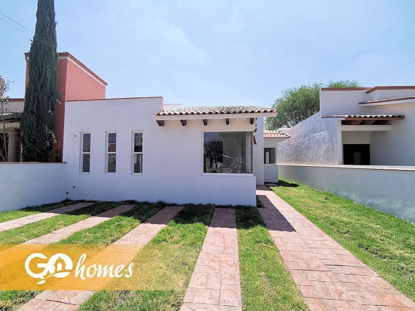 venta Casa en Residencial Haciendas de Tequisquiapan, Tequisquiapan  (EB-IO2375s)