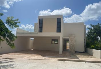 Casa en condominio en  Pueblo Chablekal, Mérida, Yucatán