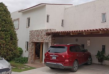 Casa en  Los Cipreses, Corregidora, Querétaro