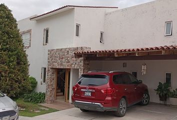 Casa en  Los Cipreses, Corregidora, Querétaro