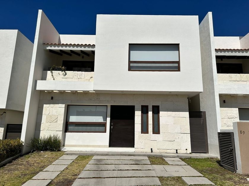 venta Casa en Santa María Magdalena, Municipio de Querétaro (EB-MI0265s)-  