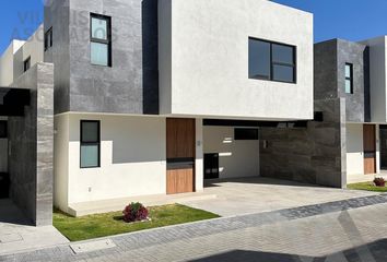 Casa en  San Gaspar Tlahuelilpan, Metepec