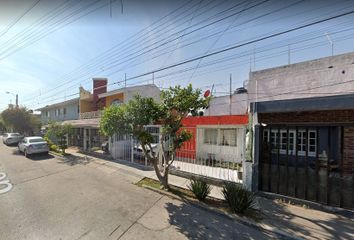 Casa en  Dental Munguia, Calle Francisco López De Gómara, Tetlán, Jardines De La Paz, Guadalajara, Jalisco, 44860, Mex