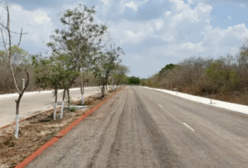 Lote de Terreno en  Sierra Papacal, Mérida, Yucatán