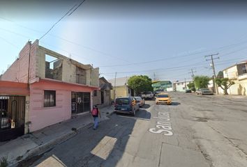 Casa en  Calle San Juan Capistrano 353-401, Fracc Colinas De San Francisco, Saltillo, Coahuila De Zaragoza, 25057, Mex