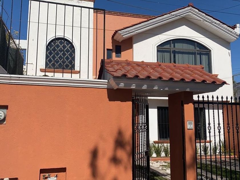 venta Casa en Carretas, Municipio de Querétaro (EB-HD9588s)