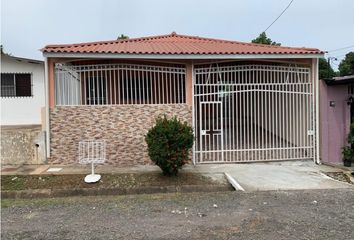 Casa en  La Herradura, La Chorrera