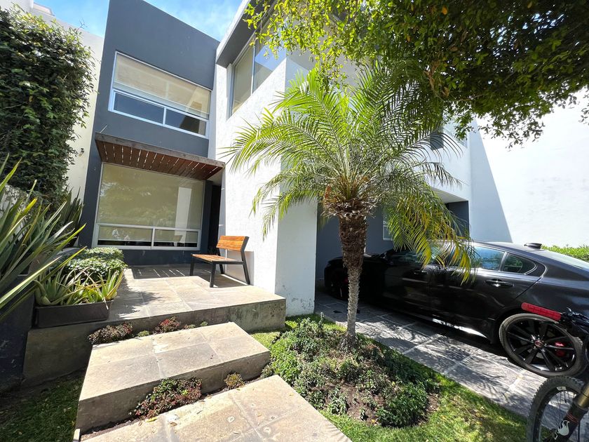 renta Casa en Los Olivos, Zapopan, Zapopan, Jalisco (EB-NB3914r)