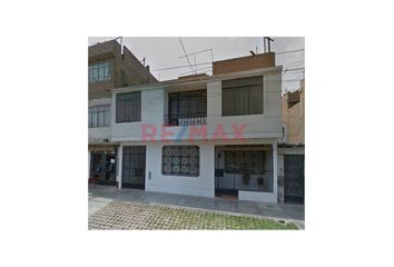 Casa en  Avenida Los Próceres 7889, Urbanización Pro Etapa I Sector 5, Los Olivos, Lima, 15307, Per