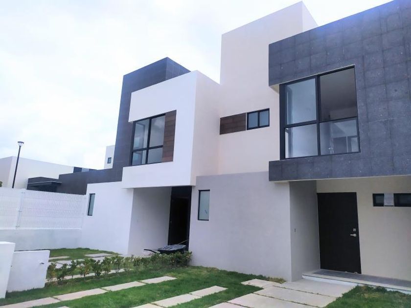 venta Casa en Coapanoaya, Ocoyoacac (MX22-NL8990)