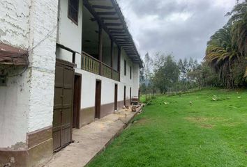 Casa en  Xq7f+crx, Loja, Ecuador