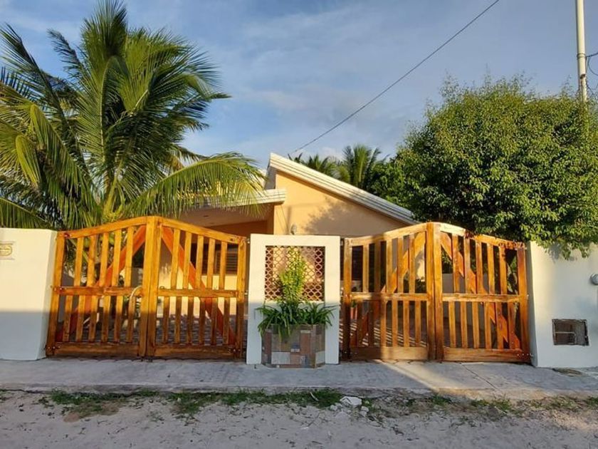 renta Casa en Telchac Pueblo, Yucatán (EB-IU5713r)