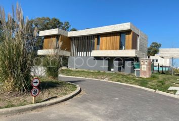 Casa en  Santa Inés, Esteban Echeverría