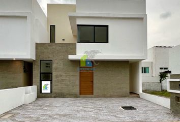 Casa en condominio en  Mirador De Querétaro, Fracc El Mirador Desarrollo Res, El Marqués, Querétaro, 76240, Mex