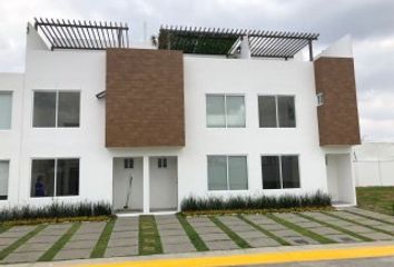 Casa en  Paseos Del Bosque 2 Encino, Avenida Encino Mz 040, Ojo De Agua, Estado De México, México