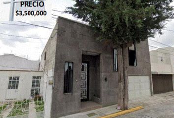 Casa en  Nueva Oxtotitlán, Toluca