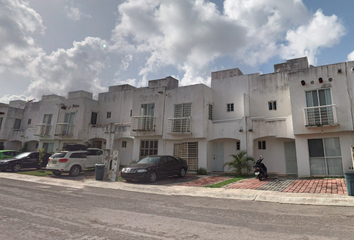 Casa en fraccionamiento en  Calle 125, Fraccionamiento Bosques San Miguel, Benito Juárez, Quintana Roo, 77535, Mex
