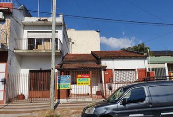 Casa en  Calle Triunvirato 5408, Caseros, General San Martín, Provincia De Buenos Aires, Arg