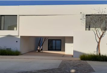 Casa en condominio en  Las Margaritas De Cholul, Mérida, Yucatán