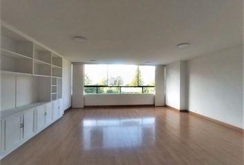 Apartment for rent in Oriente, Medellín