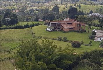 Villa-Quinta en  La Ceja, Antioquia