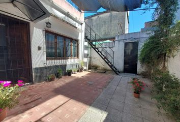 Casa en  Calle General Hornos 1154, Caseros, Tres De Febrero, B1678, Provincia De Buenos Aires, Arg