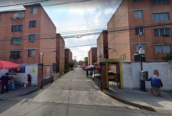 Departamento en  Calle Emilio Portes Gil, Unidad Hab La Regadera, Iztapalapa, Ciudad De México, 09250, Mex