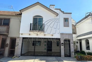 Casa en  Cima De Las Cumbres, Monterrey