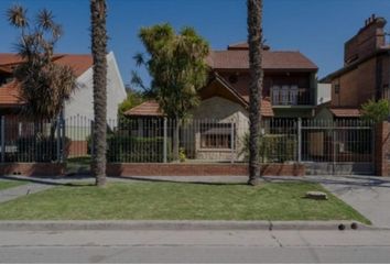 Casa en  Caisamar, Mar Del Plata