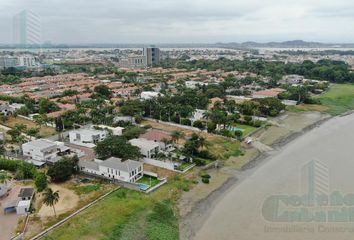 Terreno Comercial en  Guayaquil, Guayas