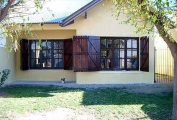 Casa en  Villa Arcadia, Partido De Coronel Suárez