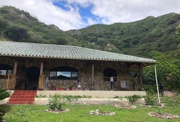 Casa en  Qpjq+gpq, Malacatos, Ecuador