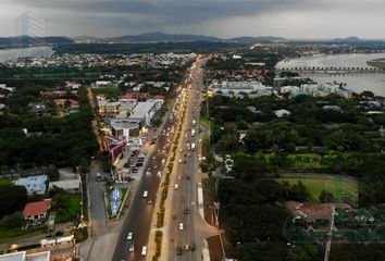 Terreno Comercial en  Guayaquil, Guayas