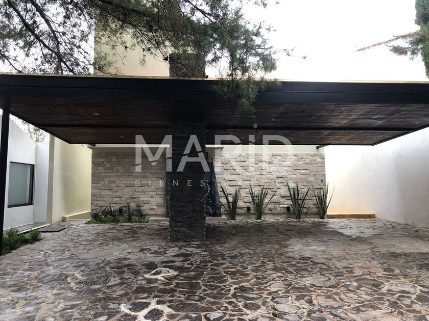 renta Casa en Ejidal Ocolusen, Morelia, Michoacán (EB-LB3541r)