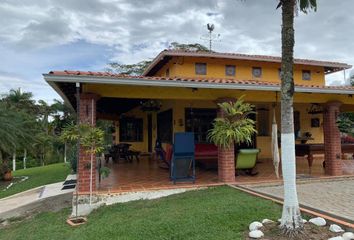 Villa-Quinta en  Carrera 7 9-100-9-2, Calima, Valle Del Cauca, Col