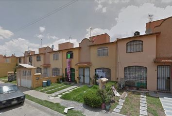 Casa en fraccionamiento en  Calle Lázaro Cárdenas, Fraccionamiento Lomas De Ixtapaluca, Ixtapaluca, México, 56567, Mex