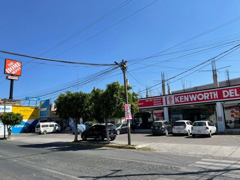 renta Local comercial en Venustiano Carranza, Tehuacán, Tehuacán  (MX22-NF0592)