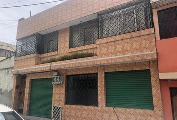 Casa en  San Isidro Del Inca, Quito