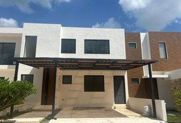 Casa en condominio en  Hacienda Xcunya, Mérida, Yucatán