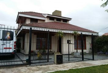 Casa en  Barrio Fortunato De La Plaza, Mar Del Plata